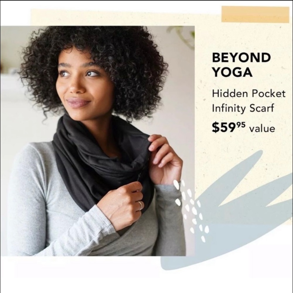 Black Beyond Yoga Pocket Infinity Scarf. NWT